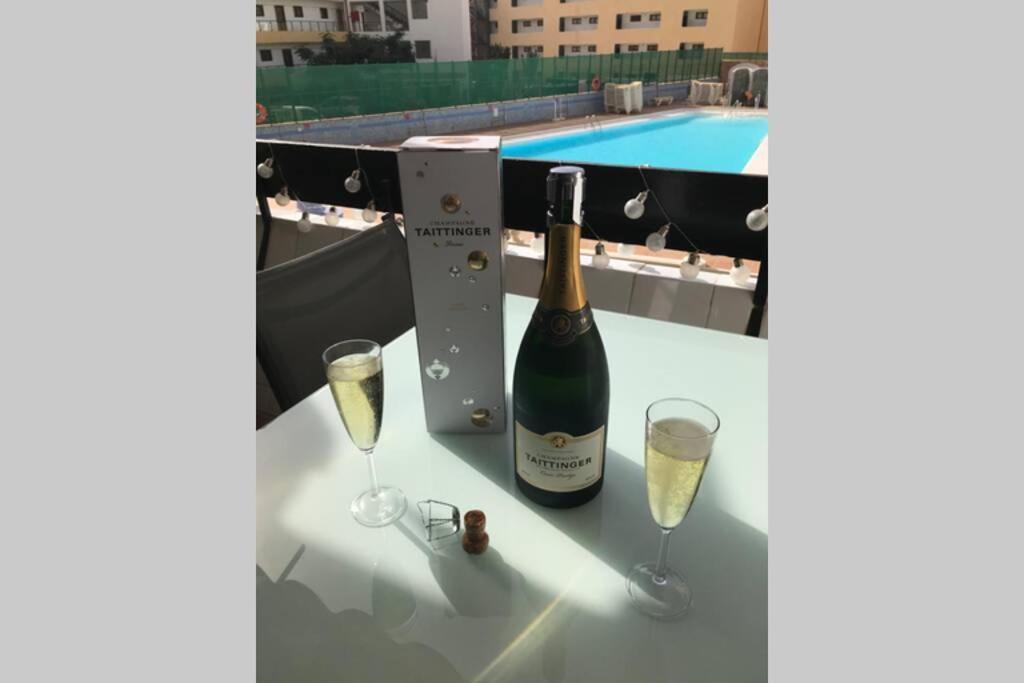 Yumbo Beach Apartment Perfect Location Free Fast Wifi Playa del Ingles  Exterior photo